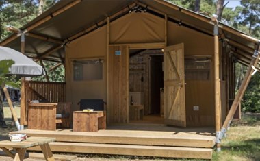 Safaritent aan de Zeeuwse kust Safaritent aan de Zeeuwse kust