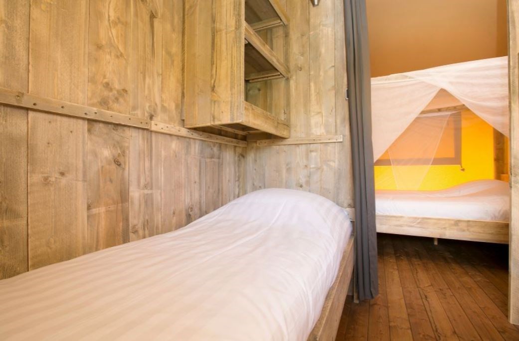 Safaritent in de kop van Noord-Holland