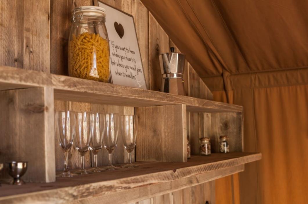 Safaritent achter de duinen