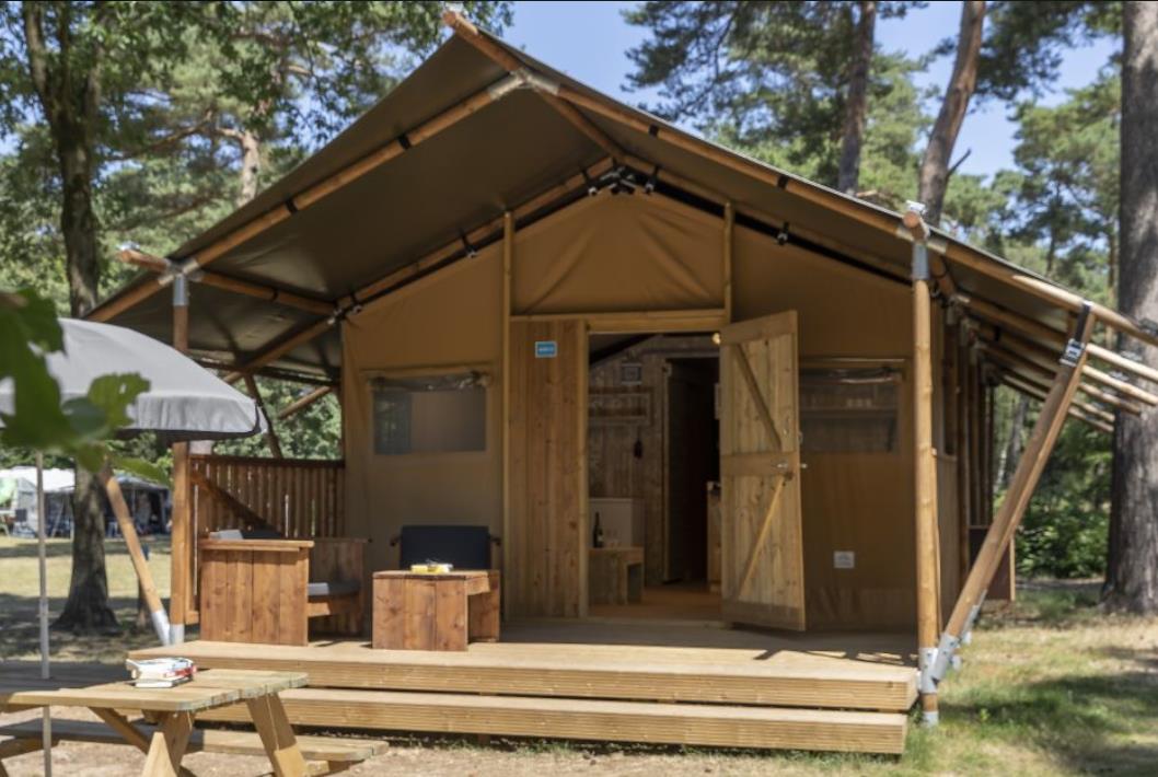 Safaritent in de Zeeuwse duinen