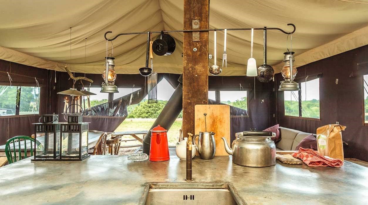 Safaritent op een boerderij 