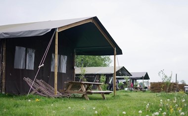 Safaritent op de boerderij Safaritent op de boerderij