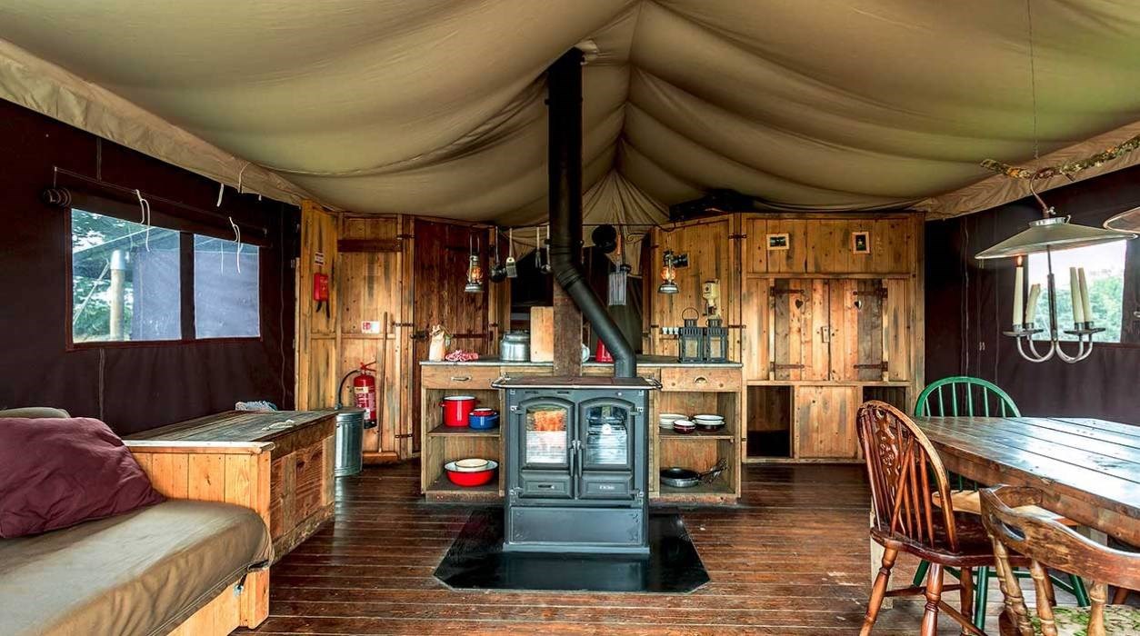 Safaritent op een boerderij