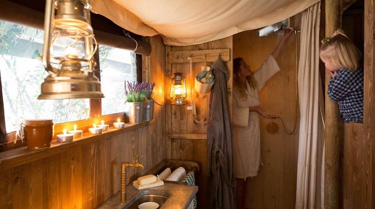 Safaritent op een boerderij