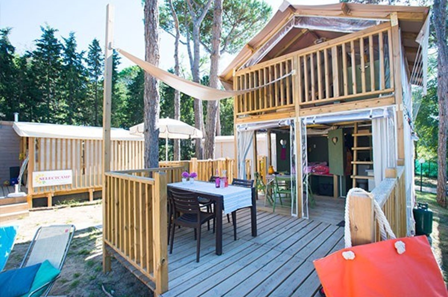 Airlodge met badkamer in Italië